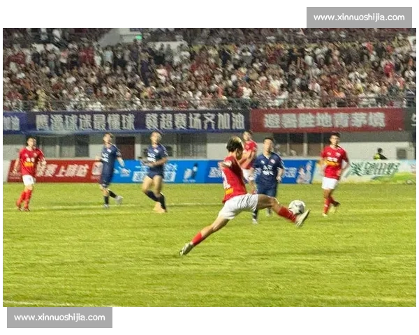 足球免费直播平台带你畅享全球赛事精彩瞬间与热血球迷共狂欢盛宴 - 副本 (2) - 副本